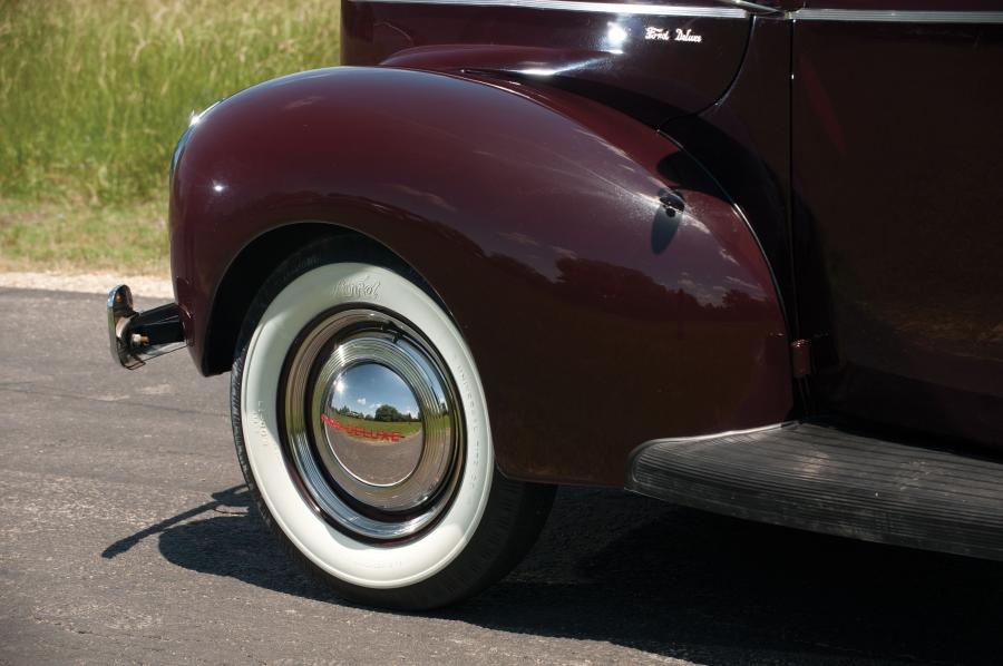  Ford DeLuxe Convertible Coupe 1940 года  (фото 58 из 80)